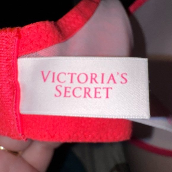 Victoria Secret Lined Demi Bra - Picture 6 of 9
